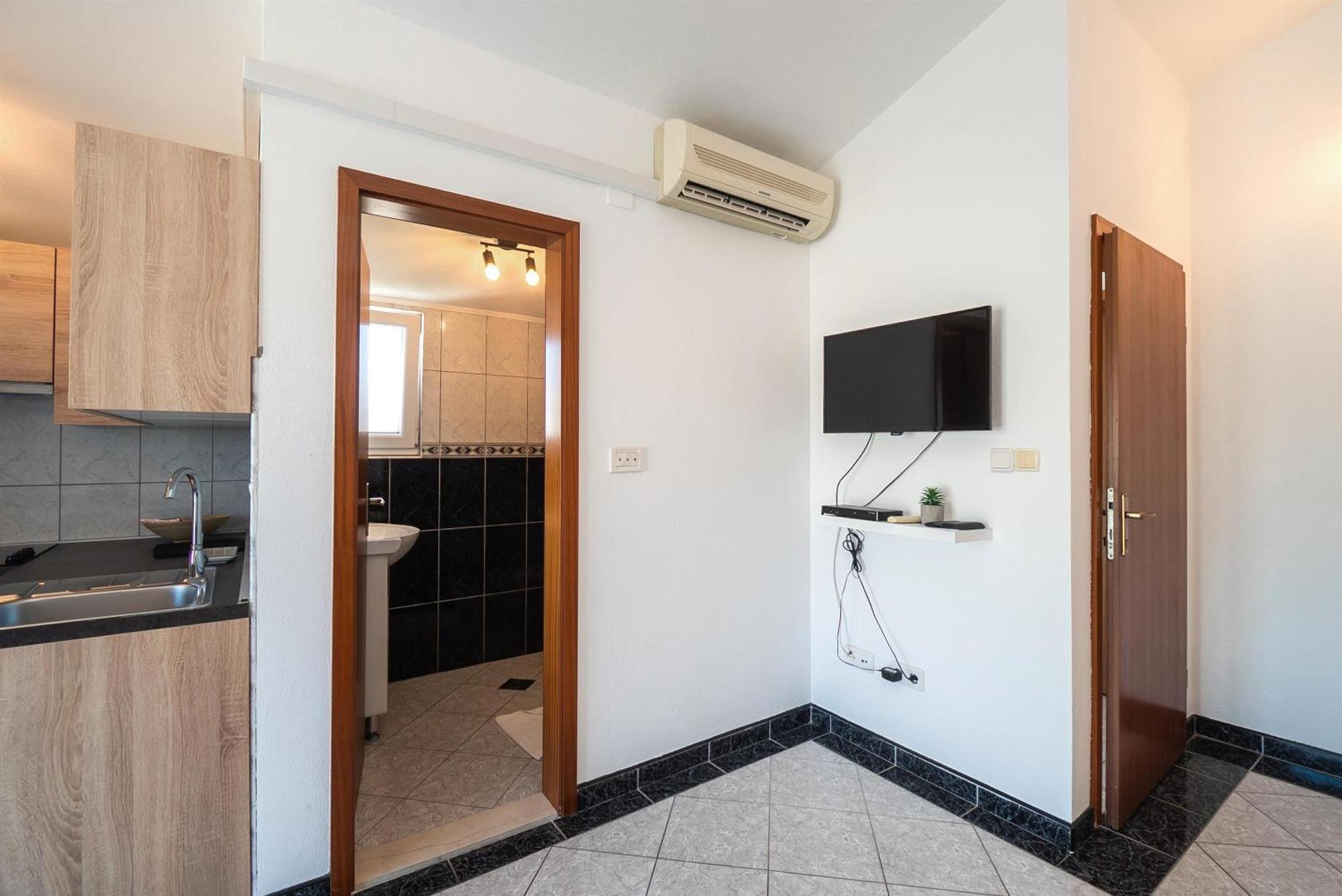 Apartments Polly พรีมอชเตน ภายนอก รูปภาพ