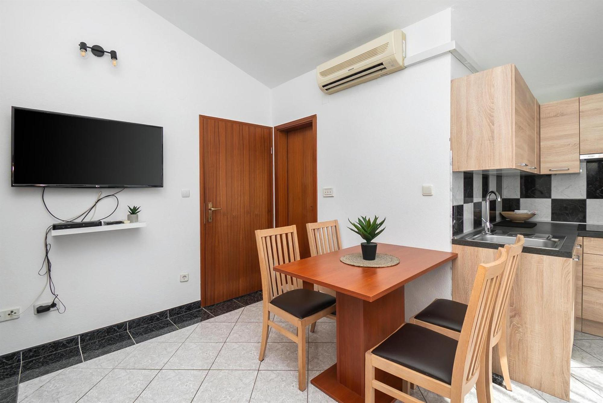 Apartments Polly พรีมอชเตน ภายนอก รูปภาพ